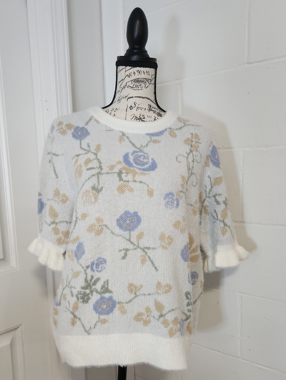 Another Love Baby Blue Knit Acrylic Sweater with Blue and Tan Floral EUC XL